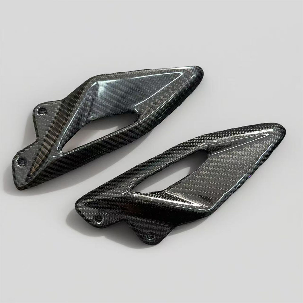 Crepe Pan Carbon - Für Triumph Street Triple 660 765
